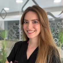 Resmi büyüt: Nurcan Kutucu Dülger, Ortodonti İzmir