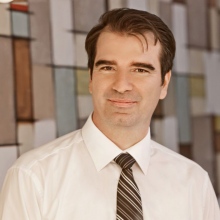 Resmi büyüt: Tayfun Yoldaş, Genel Cerrahi İzmir