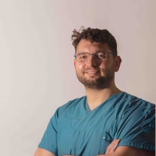 Resmi büyüt: Cem Taşkın, Periodontoloji Van