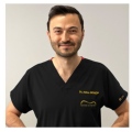 Adem Gürüp, Diş Hekimi İzmir
