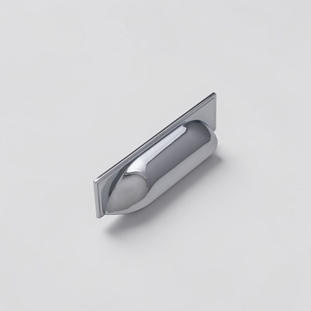 Windsor Shell Chrome Traditional Handle | Traditional Handles