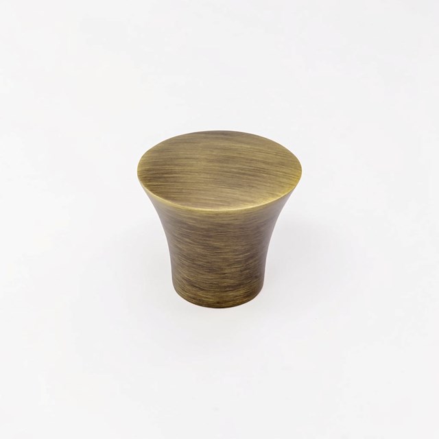 Malvern American Bronze Traditional Knob | Traditional Knobs Malvern American Bronze Traditional Knob | Traditional Knobs