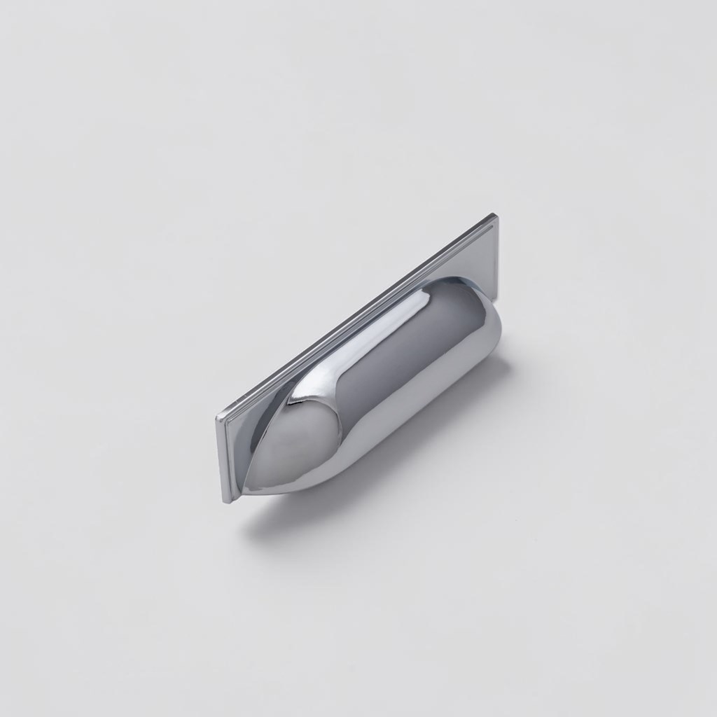 Windsor Shell Chrome Traditional Handle | Traditional Handles