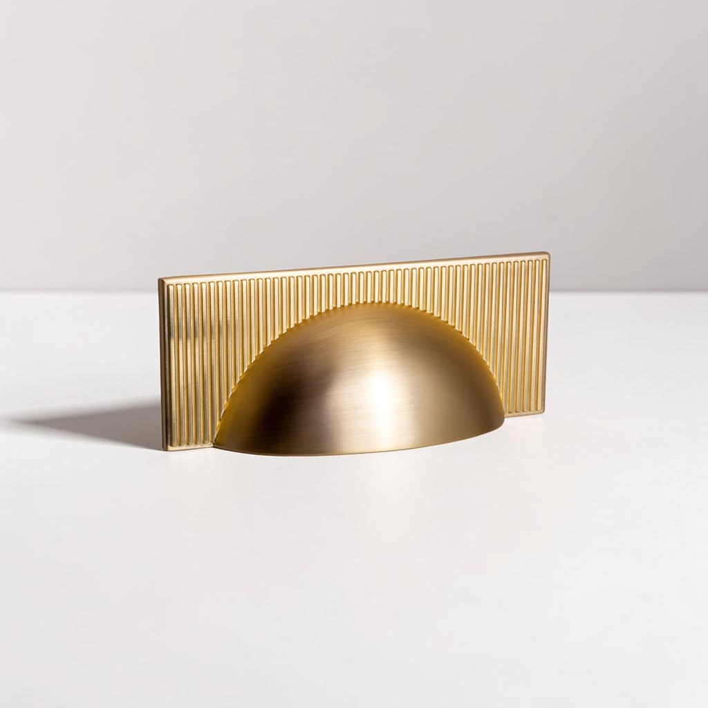 Perugia Shell Ribbed Satin Brass Traditional Handle | Traditional Handles