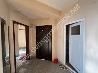 SİVAS GMT EMLAK'TAN ŞEHİR MERKEZİ FIRSAT KELEPİR UYGUN 2+1 DAİRE