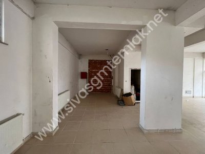 SİVAS GMT EMLAK'TAN MEHMETAKİFERSOY MAHALLE KİRALIK 115M2 DÜKKAN