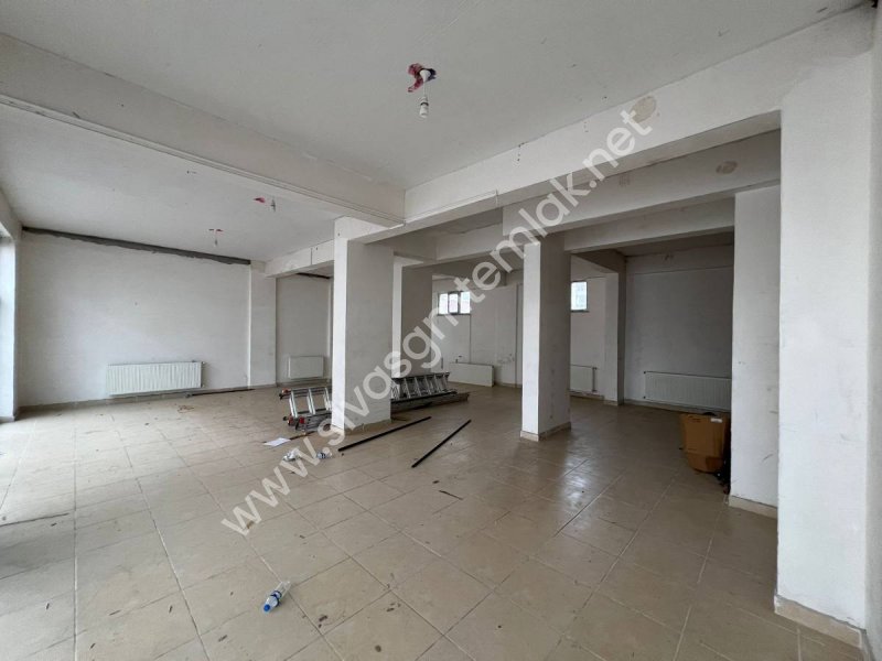 SİVAS GMT EMLAK'TAN MEHMETAKİFERSOY MAHALLE KİRALIK 115M2 DÜKKAN