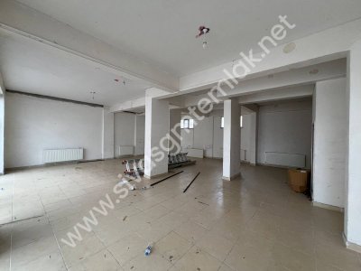 SİVAS GMT EMLAK'TAN MEHMETAKİFERSOY MAHALLE KİRALIK 115M2 DÜKKAN