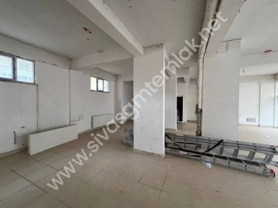 SİVAS GMT EMLAK'TAN MEHMETAKİFERSOY MAHALLE KİRALIK 115M2 DÜKKAN