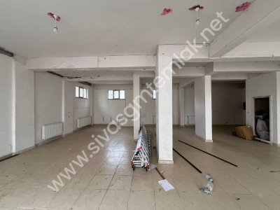 SİVAS GMT EMLAK'TAN MEHMETAKİFERSOY MAHALLE KİRALIK 115M2 DÜKKAN