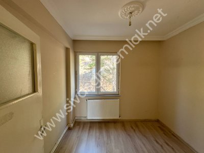 SİVAS GMT EMLAK'TAN DİVRİĞİ SELAVATTEPE SATILIK ARAKAT 3+1 DAİRE