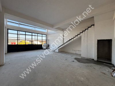 SİVAS GMT EMLAK 4.EYLÜL SAN.SİT KİRALIK SIFIR UYGUN 300M2 DÜKKAN