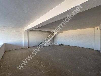 SİVAS GMT EMLAK 4.EYLÜL SAN.SİT KİRALIK SIFIR UYGUN 300M2 DÜKKAN