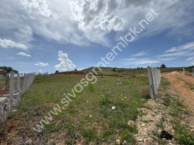 SİVAS GMT EMLAK'TAN İNCEAĞA SATILIK 500 M2 HİSSELİ HOBBY BAHÇESİ