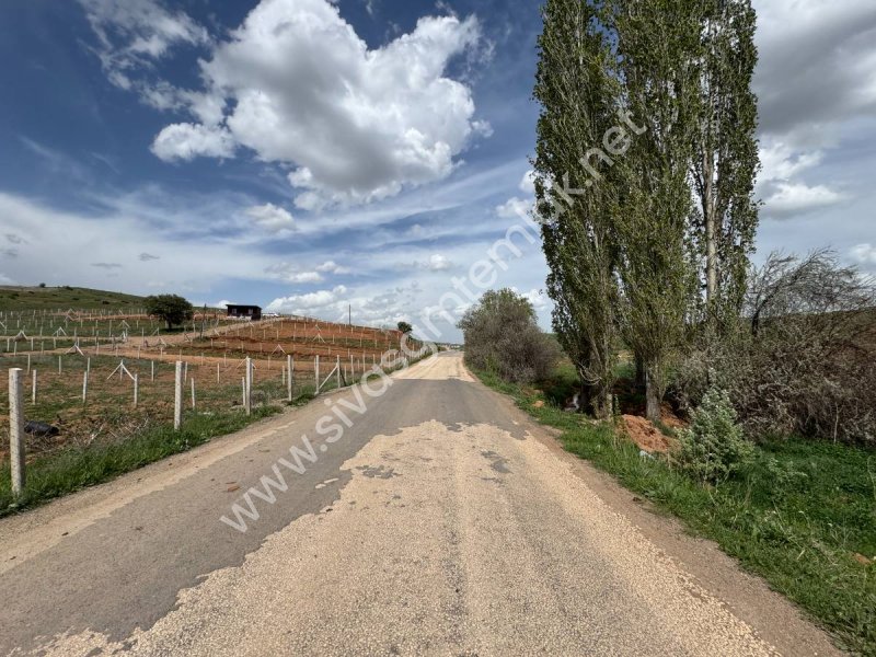 SİVAS GMT EMLAK'TAN İNCEAĞA SATILIK 500 M2 HİSSELİ HOBBY BAHÇESİ