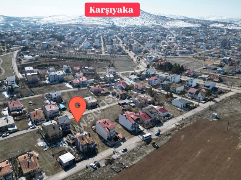 SİVAS GMT EMLAK'TAN KARŞIYAKA'DA VİLLA İMARLI 280M2 SATILIK ARSA