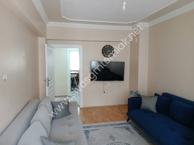 SİVAS GMT EMLAK'TAN YENİNUMUNE CİVARI SATILIK FULL YAPILI DAİRE