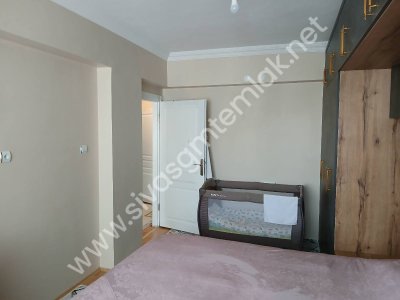 SİVAS GMT EMLAK'TAN YENİNUMUNE CİVARI SATILIK FULL YAPILI DAİRE
