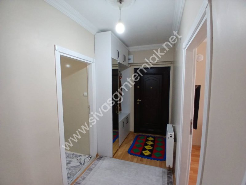 SİVAS GMT EMLAK'TAN YENİNUMUNE CİVARI SATILIK FULL YAPILI DAİRE