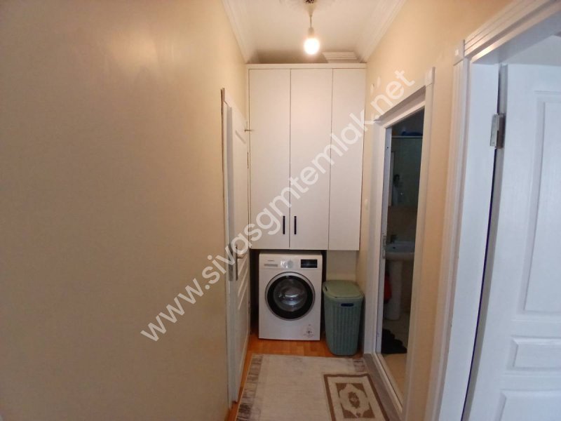 SİVAS GMT EMLAK'TAN YENİNUMUNE CİVARI SATILIK FULL YAPILI DAİRE