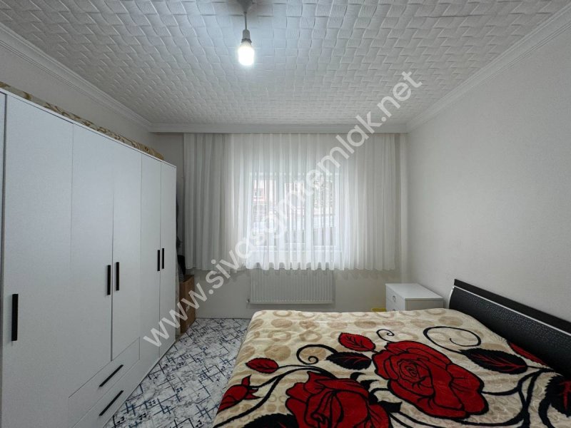 SİVAS GMT EMLAK'TAN FATİHMAHALLE SATLIK FULL 2.KATLI MÜSTAKİL EV