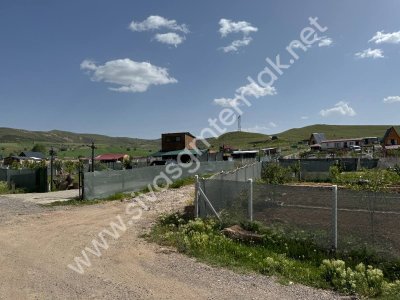 SİVAS GMT EMLAK'TAN İŞHAN'DA SATLIK 570 M2 HİSSELİ HOBBY BAHÇESİ