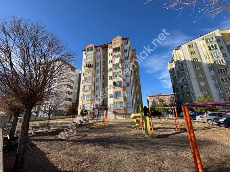 SİVAS GMT EMLAK'TAN ASYAKENTSİTESİ SATILIK 7.KAT 3+1 UYGUN DAİRE