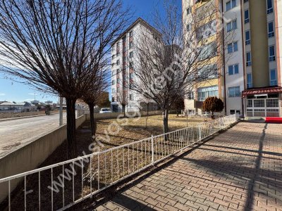 SİVAS GMT EMLAK'TAN ASYAKENTSİTESİ SATILIK 7.KAT 3+1 UYGUN DAİRE