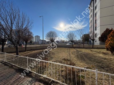 SİVAS GMT EMLAK'TAN ASYAKENTSİTESİ SATILIK 7.KAT 3+1 UYGUN DAİRE
