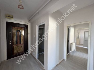 SİVAS GMT EMLAK'TAN ASYAKENTSİTESİ SATILIK 7.KAT 3+1 UYGUN DAİRE