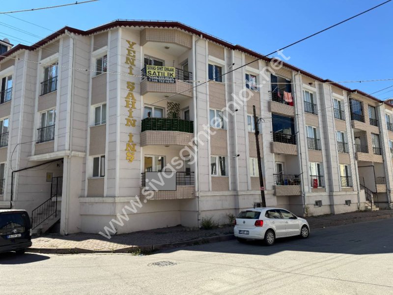 SİVAS GMT EMLAK'TAN ÇİÇEKLİMAH SATILIK FULL YAPI 2+1 UYGUN DAİRE