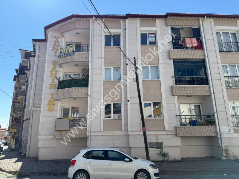 SİVAS GMT EMLAK'TAN ÇİÇEKLİMAH SATILIK FULL YAPI 2+1 UYGUN DAİRE
