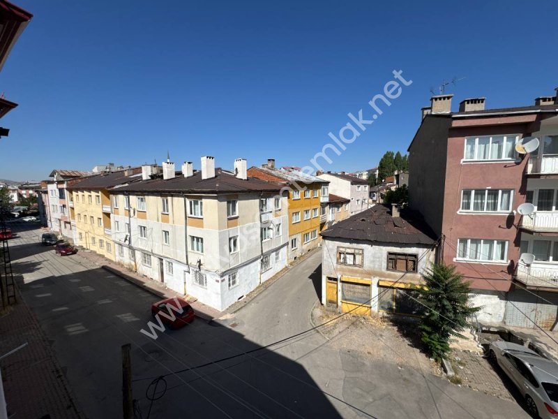 SİVAS GMT EMLAK'TAN ÇİÇEKLİMAH SATILIK FULL YAPI 2+1 UYGUN DAİRE