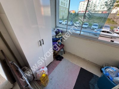 SİVAS GMT EMLAK ÖZBELSANTOKİ SATLIK ARAKAT FULL YAPILI 3+1 DAİRE