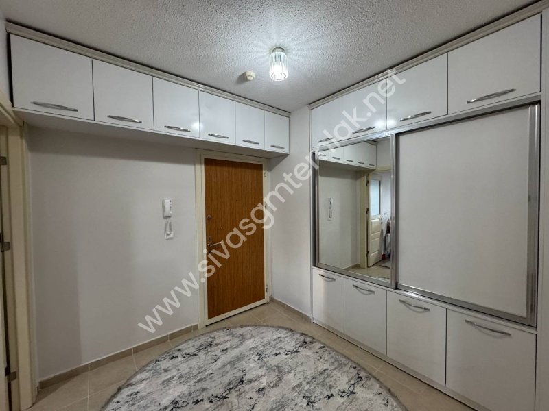 SİVAS GMT EMLAK ÖZBELSANTOKİ SATLIK ARAKAT FULL YAPILI 3+1 DAİRE