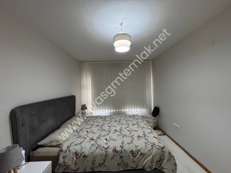 SİVAS GMT EMLAK ÖZBELSANTOKİ SATLIK ARAKAT FULL YAPILI 3+1 DAİRE
