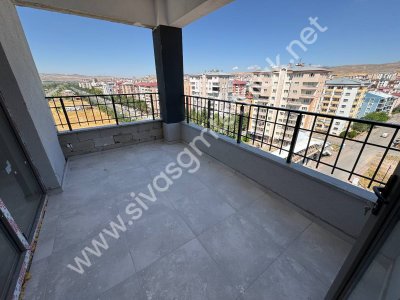 SİVAS GMT EMLAK MUHSİNYAZICIOĞLU BULVAR SATILIK 2+1 ARAKAT DAİRE