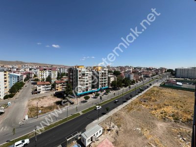 SİVAS GMT EMLAK MUHSİNYAZICIOĞLU BULVAR SATILIK 2+1 ARAKAT DAİRE