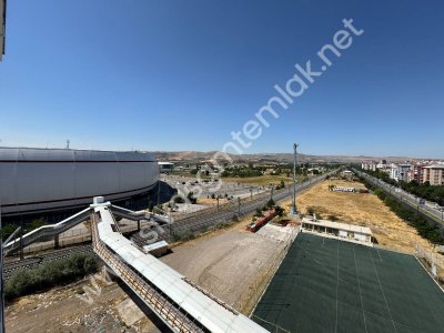 SİVAS GMT EMLAK MUHSİNYAZICIOĞLU BULVAR SATILIK 2+1 ARAKAT DAİRE