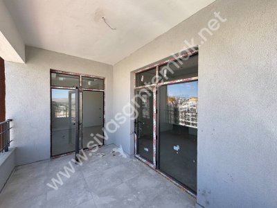 SİVAS GMT EMLAK MUHSİNYAZICIOĞLU BULVAR SATILIK 2+1 ARAKAT DAİRE