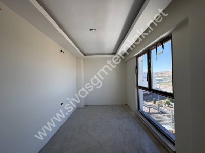 SİVAS GMT EMLAK MUHSİNYAZICIOĞLU BULVAR SATILIK 2+1 ARAKAT DAİRE