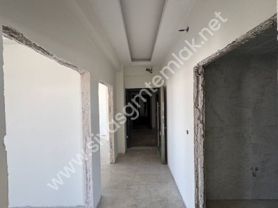 SİVAS GMT EMLAK MUHSİNYAZICIOĞLU BULVAR SATILIK 2+1 ARAKAT DAİRE
