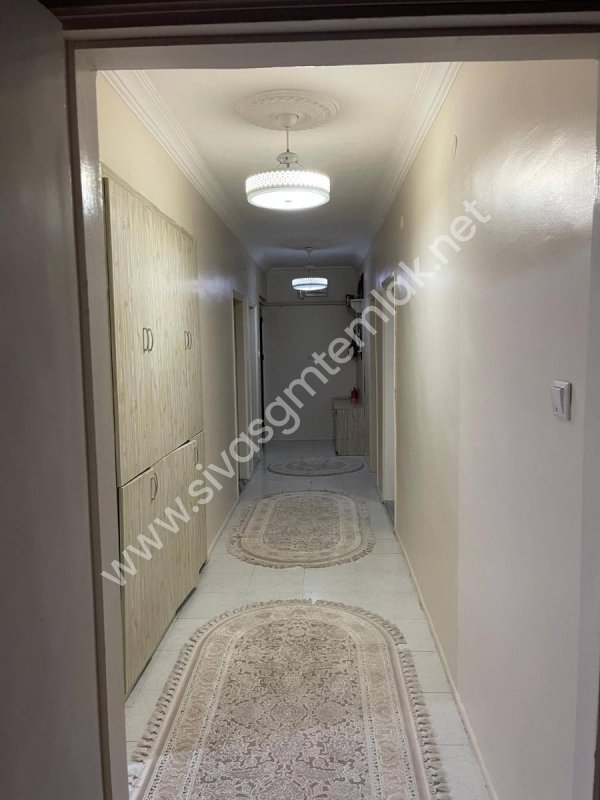 SİVAS GMT EMLAK'TAN AKADEMİ KENT SİTESİ SATILIK ARAKAT 3+1 DAİRE
