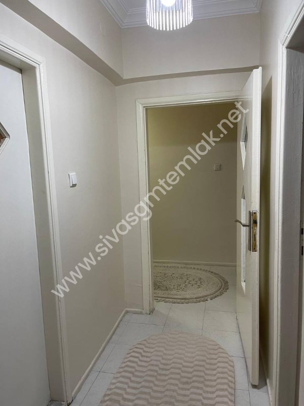 SİVAS GMT EMLAK'TAN AKADEMİ KENT SİTESİ SATILIK ARAKAT 3+1 DAİRE