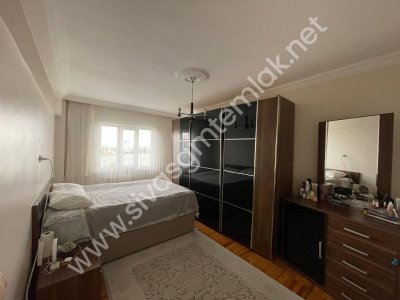 SİVAS GMT EMLAK'TAN AKADEMİ KENT SİTESİ SATILIK ARAKAT 3+1 DAİRE
