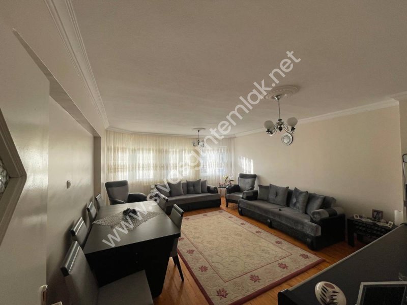 SİVAS GMT EMLAK'TAN AKADEMİ KENT SİTESİ SATILIK ARAKAT 3+1 DAİRE
