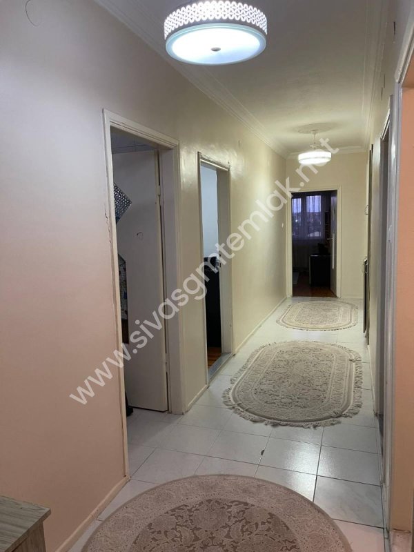 SİVAS GMT EMLAK'TAN AKADEMİ KENT SİTESİ SATILIK ARAKAT 3+1 DAİRE