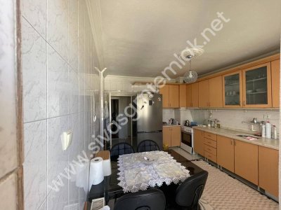 SİVAS GMT EMLAK'TAN AKADEMİ KENT SİTESİ SATILIK ARAKAT 3+1 DAİRE