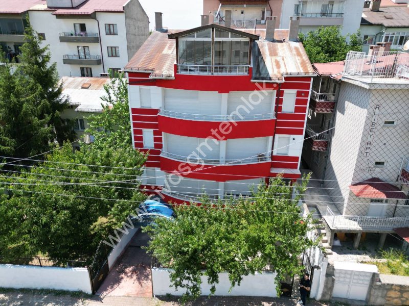 SİVAS GMT EMLAK'TAN İSTİKLALMAHALLESİ SATLIK 3.KATLI KOMPLE BİNA