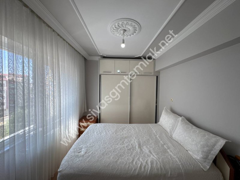 SİVAS GMT EMLAK'TAN HUZUR MAH ANACADDE SATILIK 5+1 DUBLEKS DAİRE